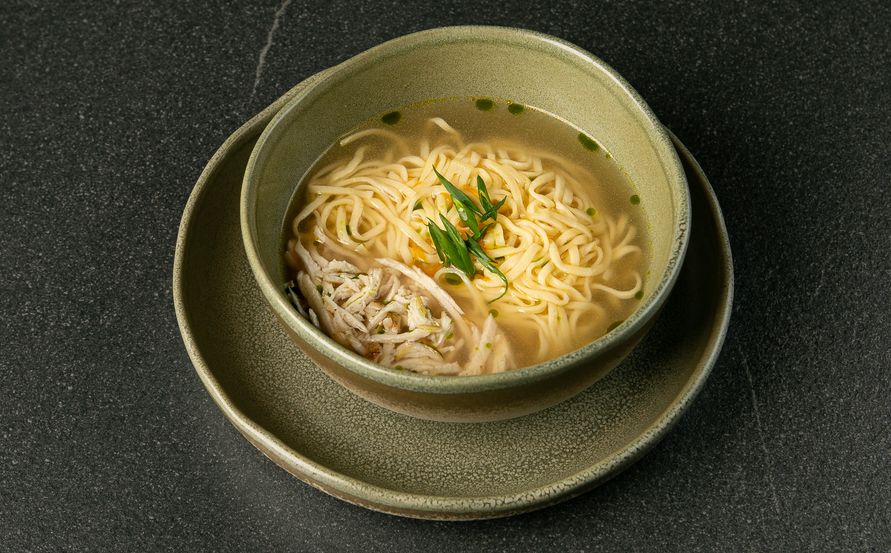 Куриный суп с лапшой